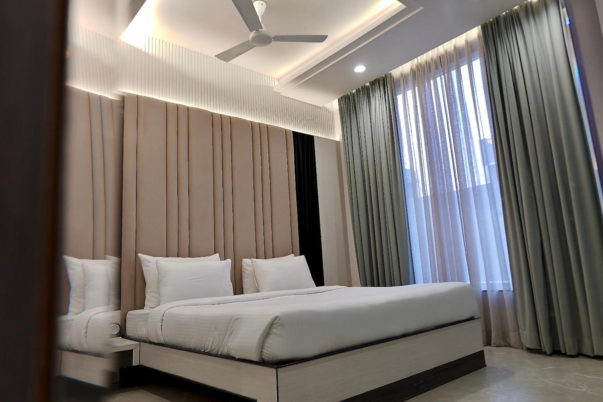 Hotel Elinor By Dazzling Hotels & Resorts Agra (Uttar Pradesh) Exterior foto