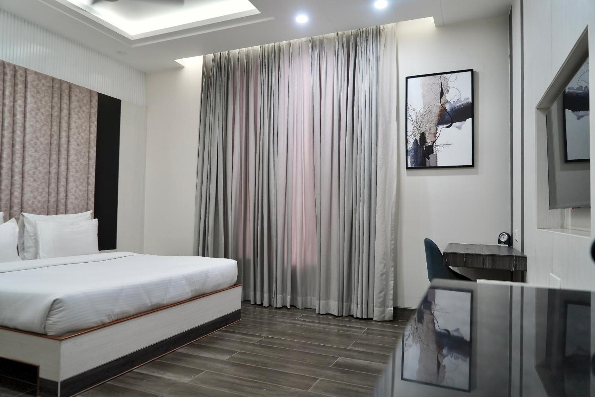 Hotel Elinor By Dazzling Hotels & Resorts Agra (Uttar Pradesh) Exterior foto